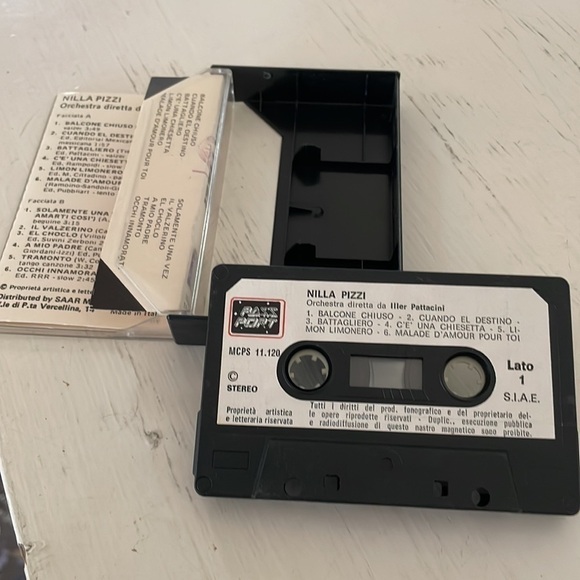 Nilla Pizzi cassette. Used 1980 made in Italy - Picture 4 of 6
